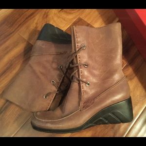 Brown Leather Lace up Boots 10 B